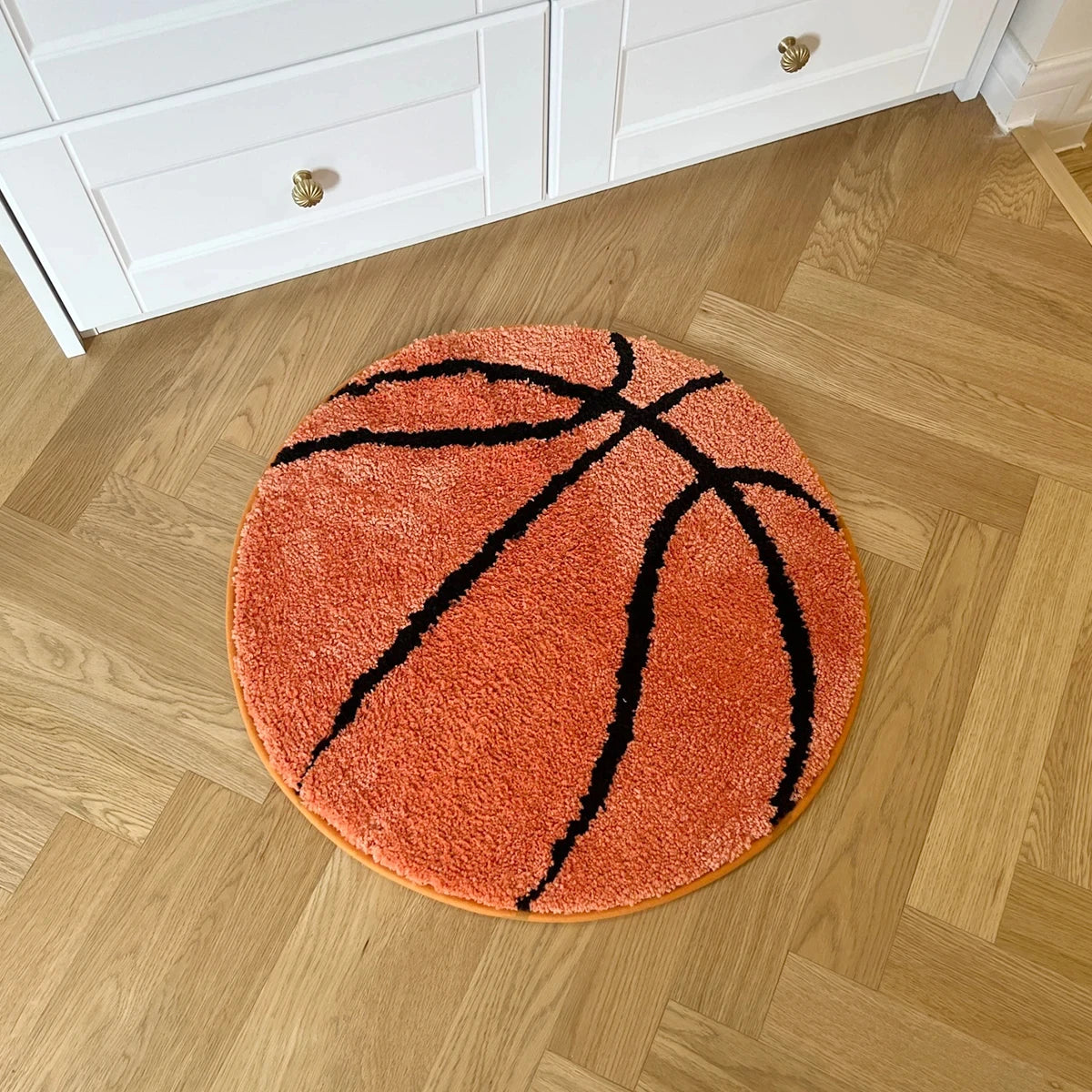 LAKEA 8 Ball Tufted Non-Slip Rug