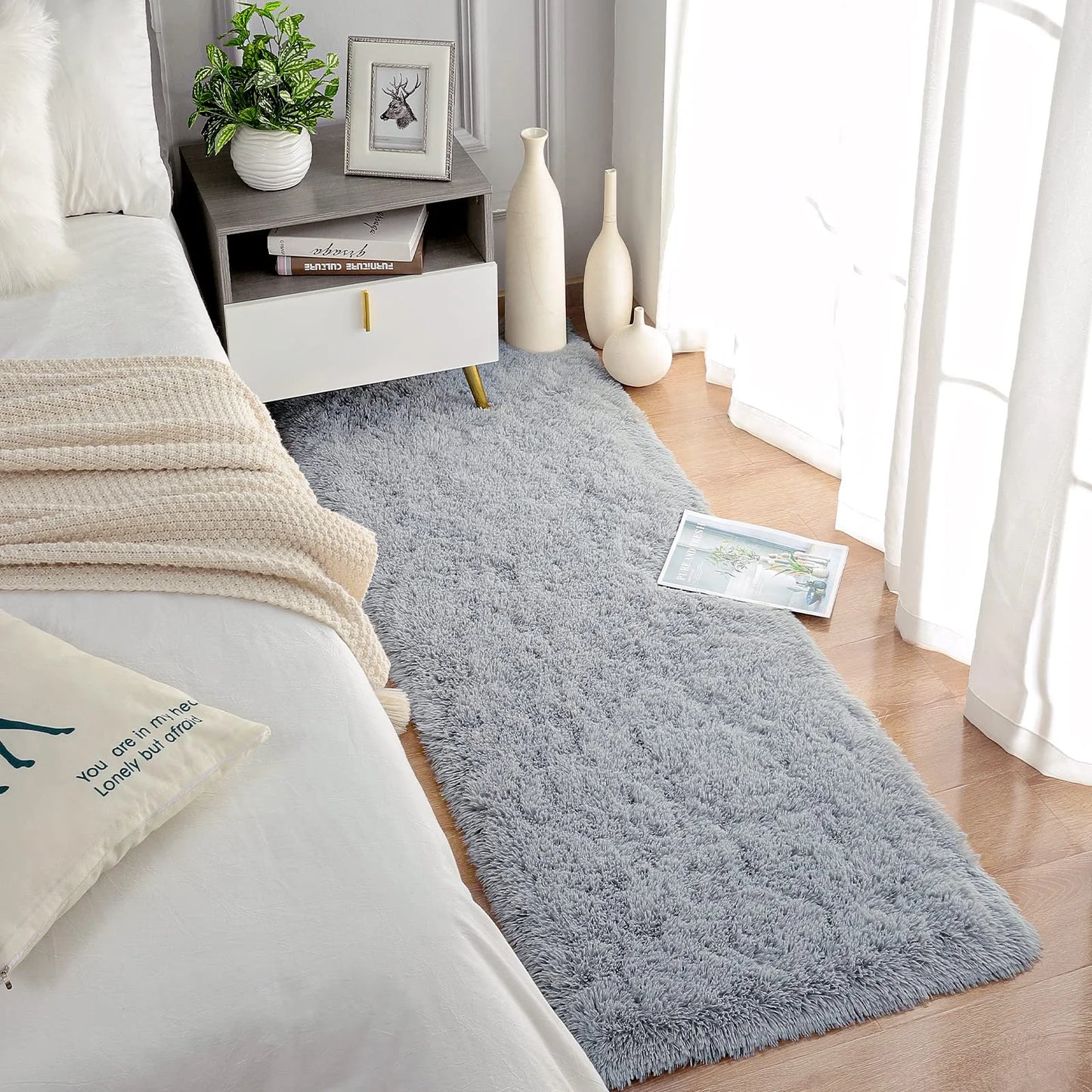 VIKAMA Soft Fluffy Running Area Rug