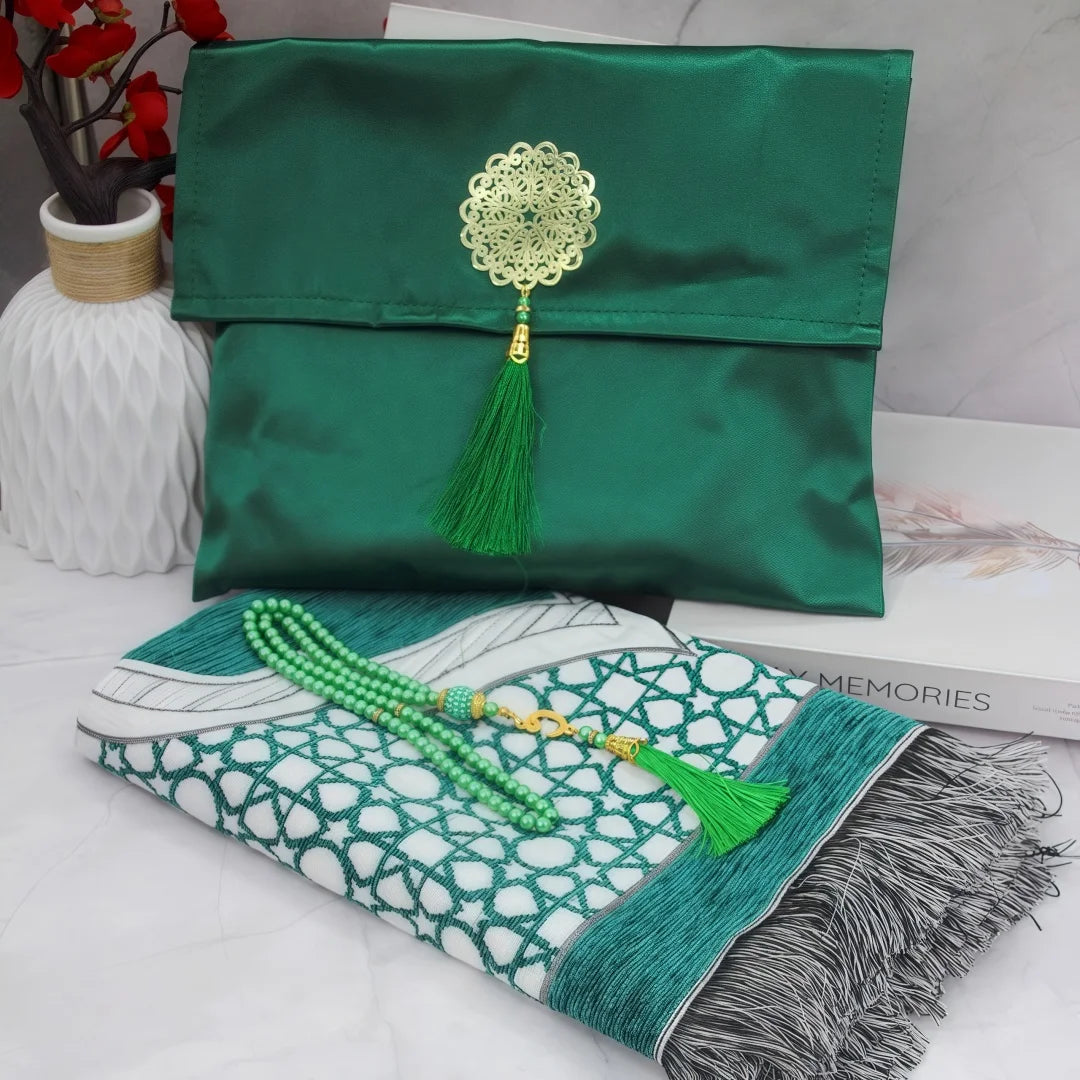 Portable Muslim prayer rug set