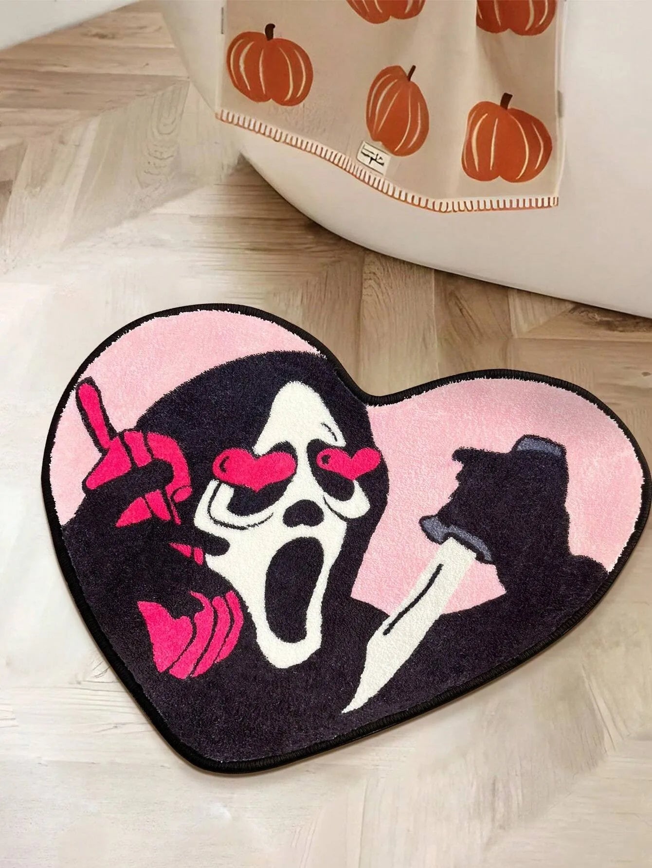VIKAMA Heart-Shaped Skull Halloween Area Rug