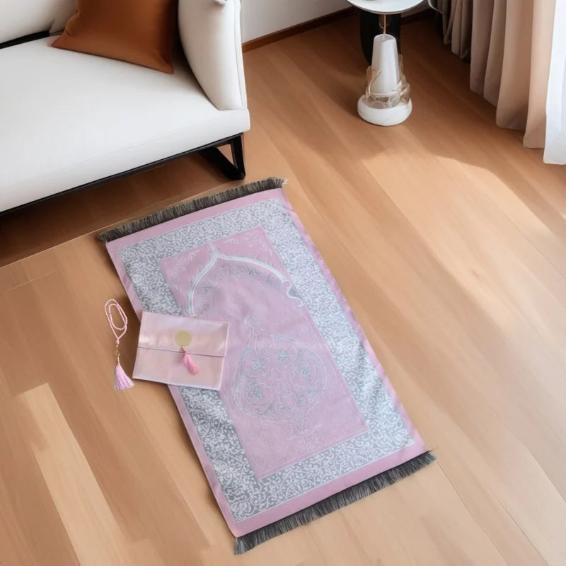 Muslim prayer rug set with beads and bag