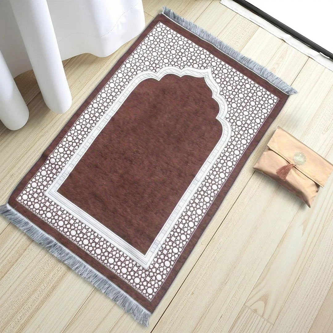 Portable Muslim prayer rug set