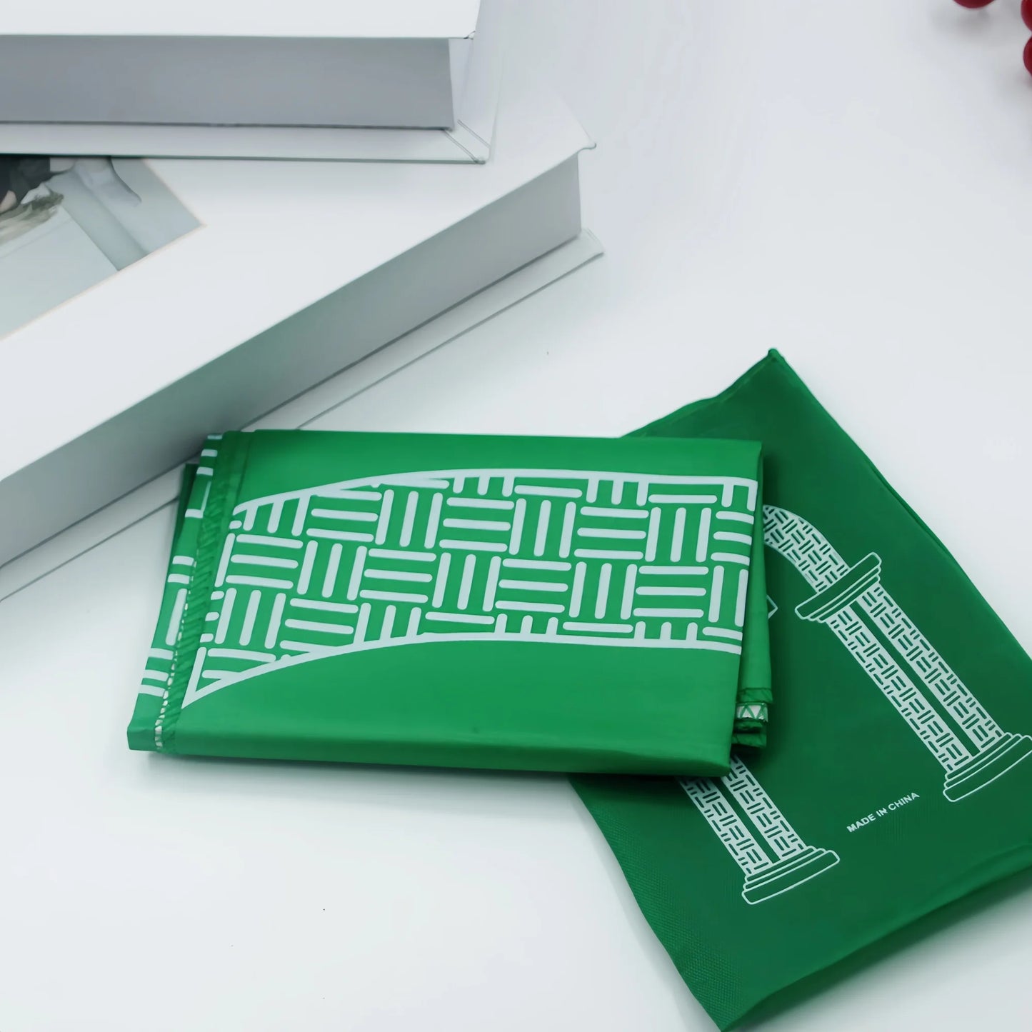 Portable waterproof prayer rug mat