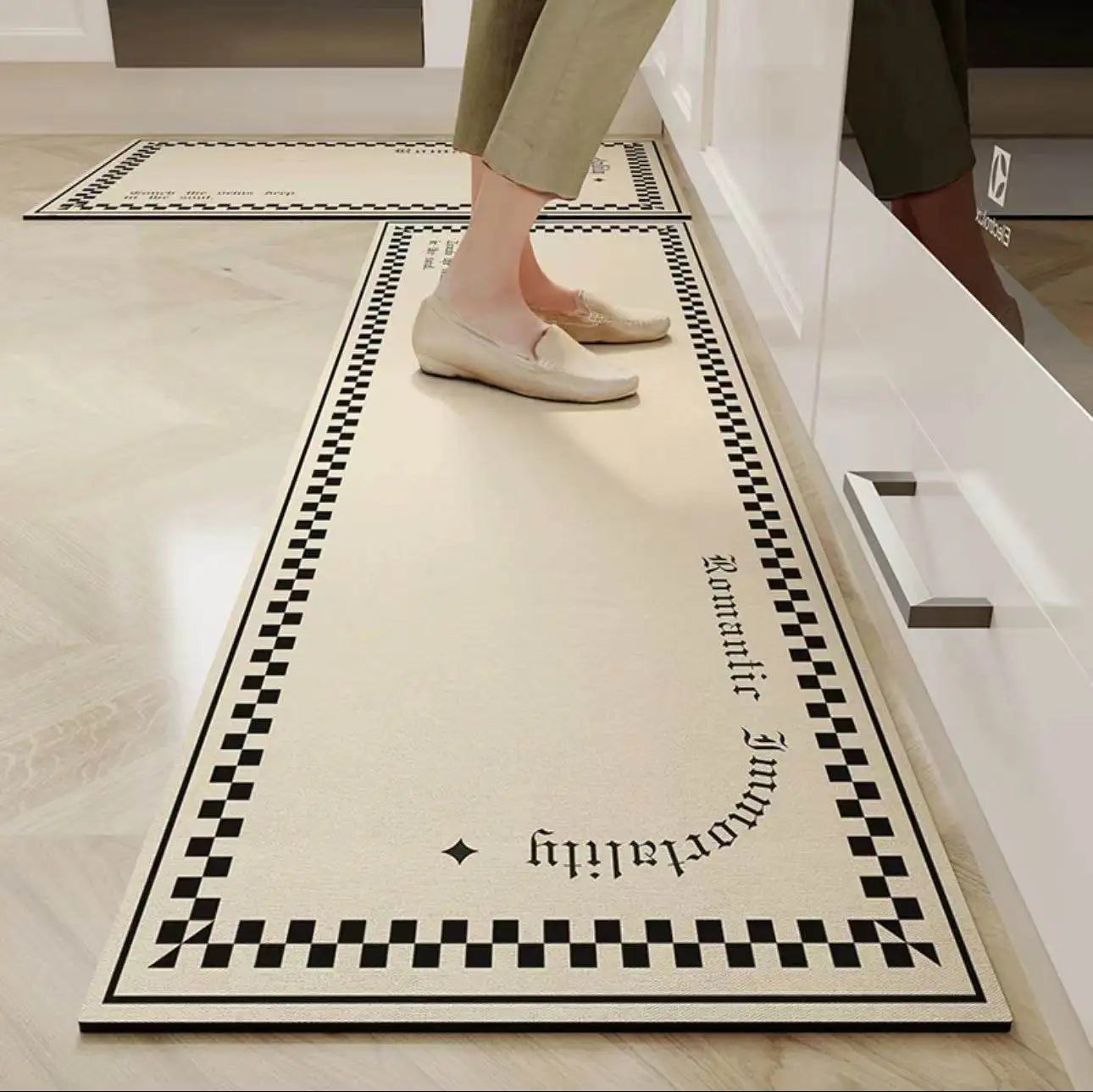 Cuttable non-slip absorbent kitchen mat