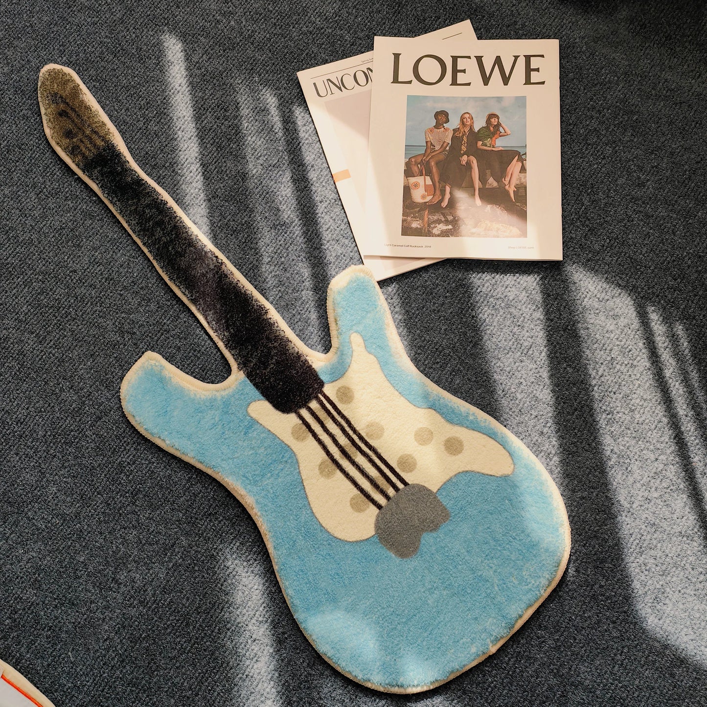 Guitar-shaped kids non-slip floor mat