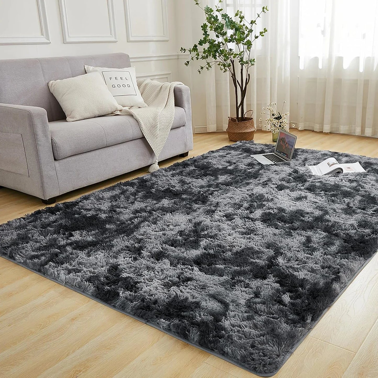 VIKAMA Minimalist Shaggy Soft Fluffy Area Rug