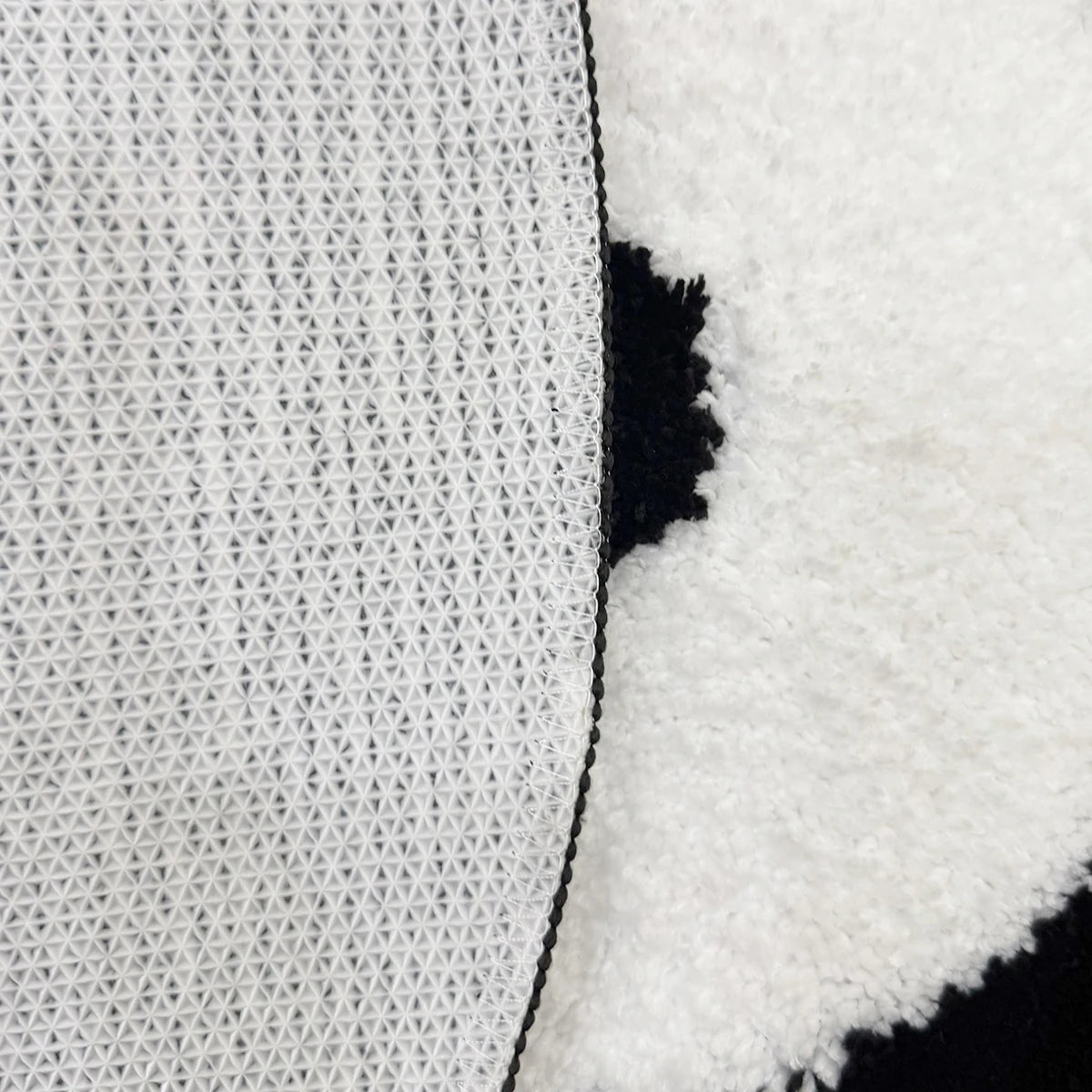 Creative Vinyl Record Tufted Fluffy Round Rug