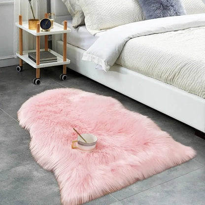 Soft Shaggy Faux Fur Rug Non-Slip 60×90 cm Extra Thick Plush Bedroom Living Room Carpet Machine Washable Floor Mat