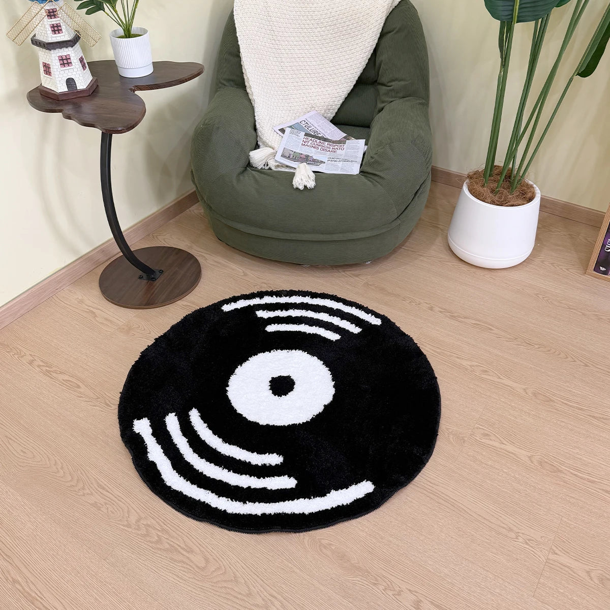 Creative Vinyl Record Tufted Fluffy Round Rug