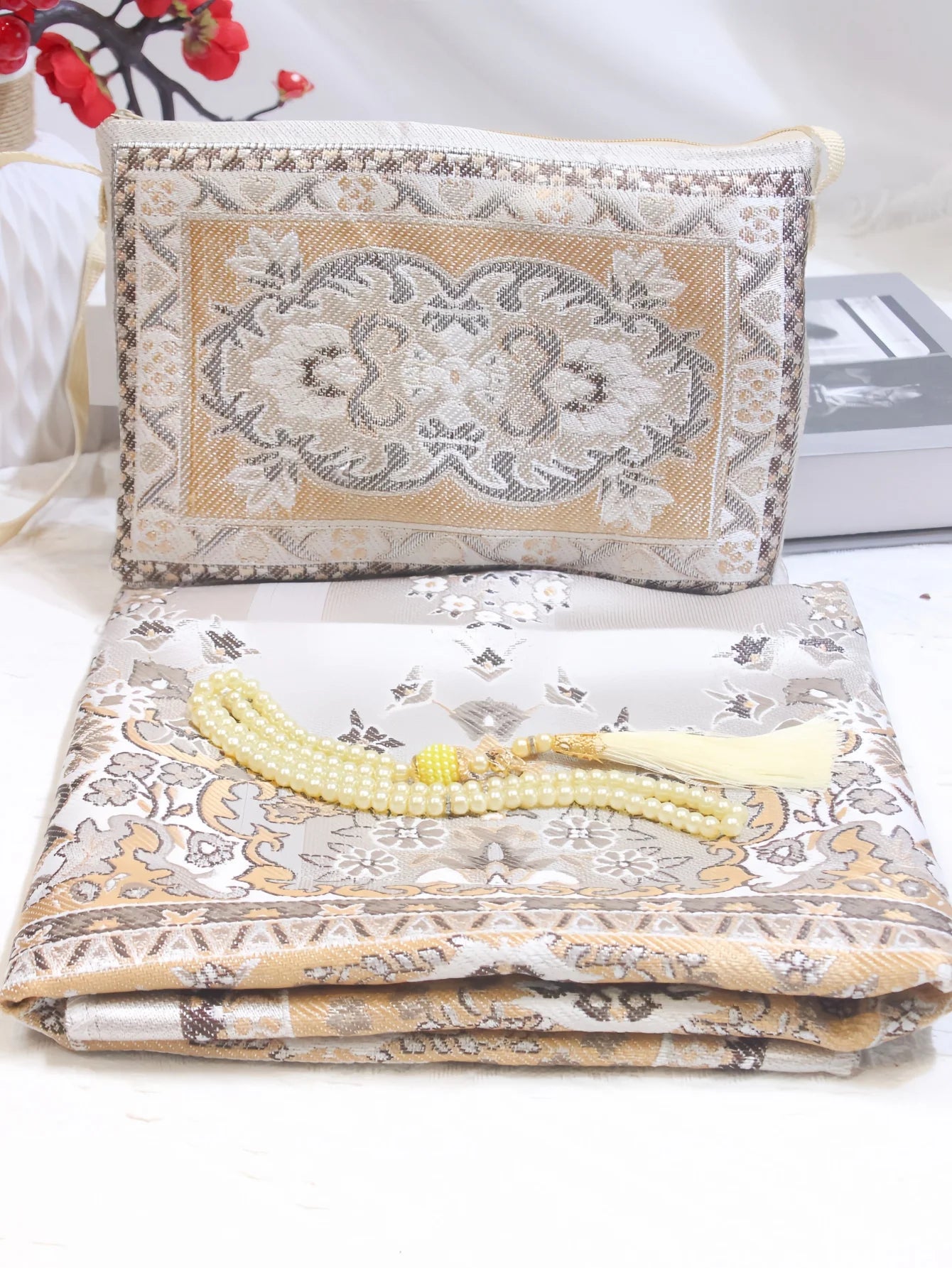 Muslim prayer rug gift set