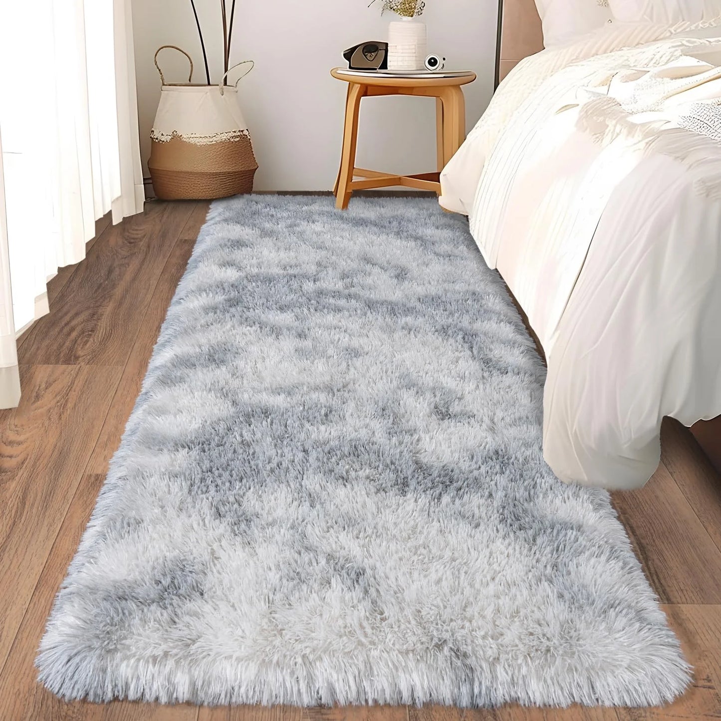 VIKAMA Ultra-Soft Running Rug Non-Slip Fluffy Bedroom Hallway Bedside Carpet