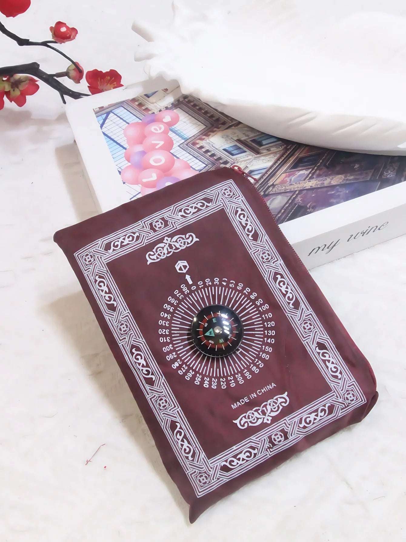 Portable waterproof prayer rug set with bag