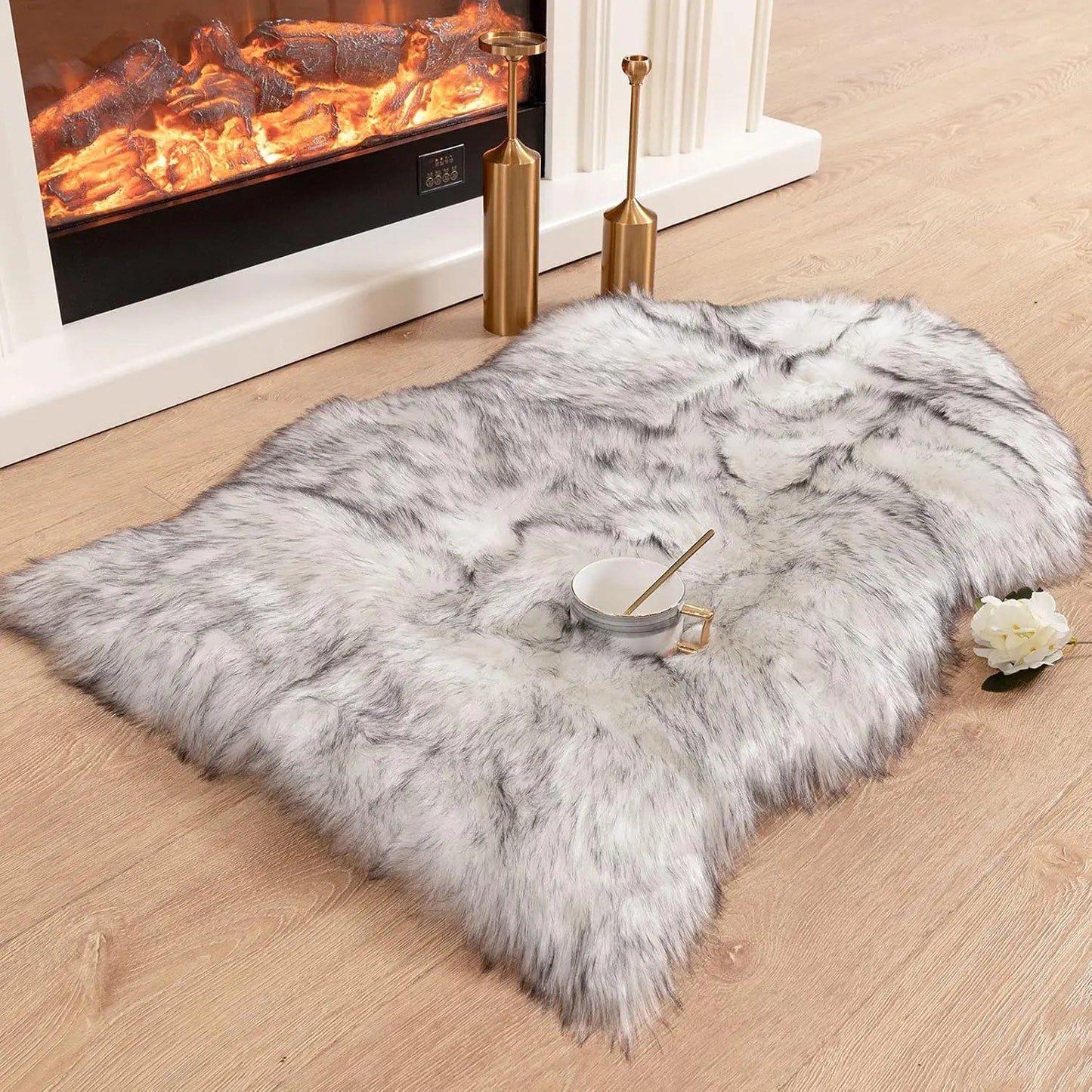 Soft Shaggy Faux Fur Rug Non-Slip 60×90 cm Extra Thick Plush Bedroom Living Room Carpet Machine Washable Floor Mat