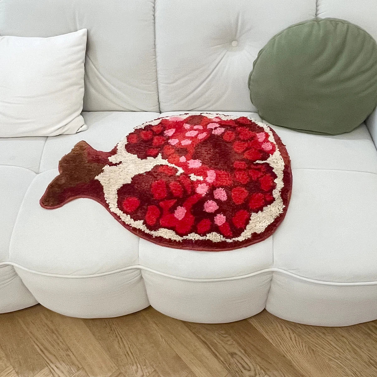 Pomegranate Shaped Tufted Decorative Rug