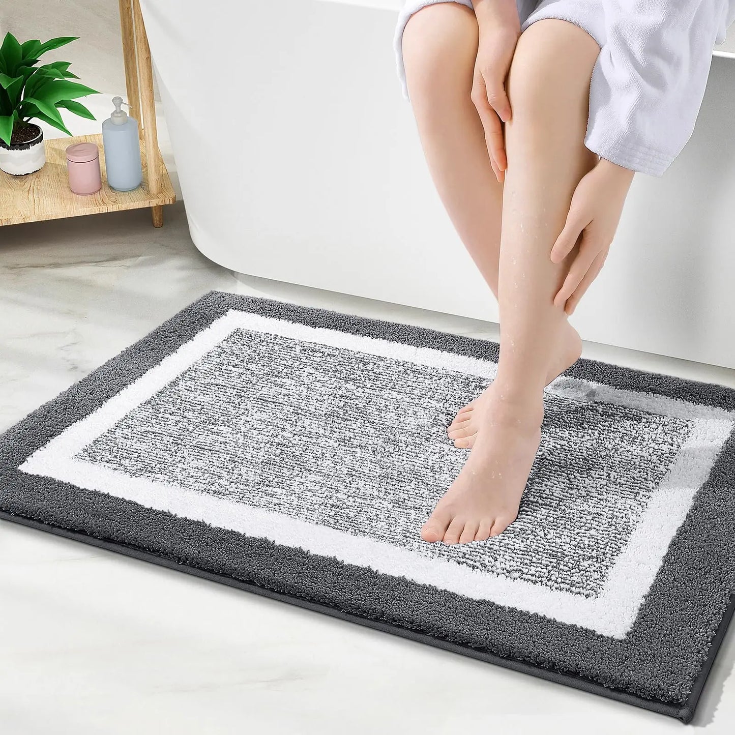 Olanly Microfiber Soft Non-Slip Bath Mat