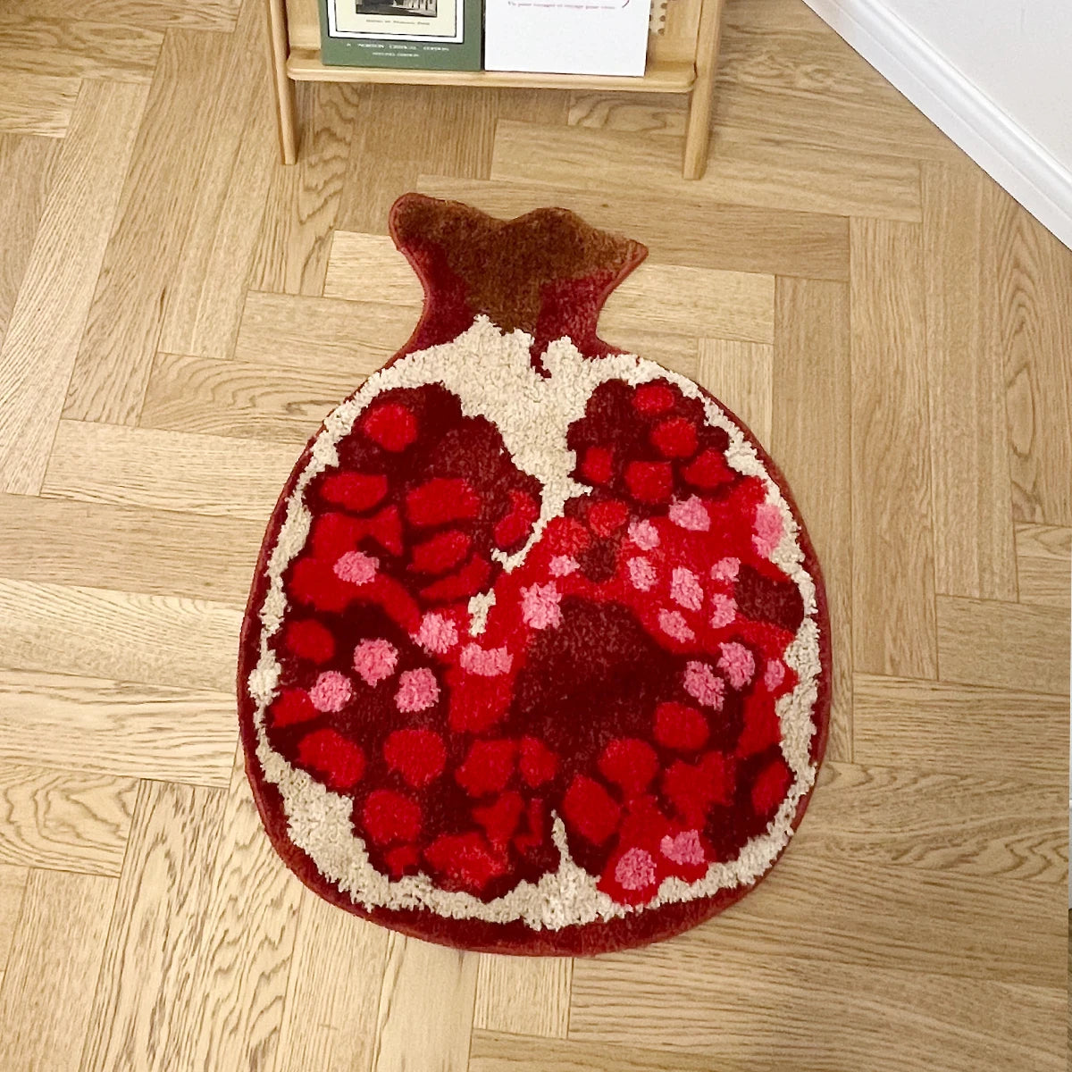 Pomegranate Shaped Tufted Decorative Rug