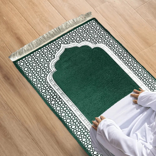 VIKAMA Dark Green Patterned Prayer Mat Soft Fringed Portable Non-Slip Indoor Outdoor Prayer Rug