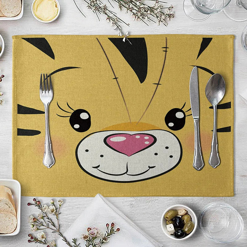 Cute Animal Linen Kids Placemat Set (Pig Bear Frog Fox Pattern)