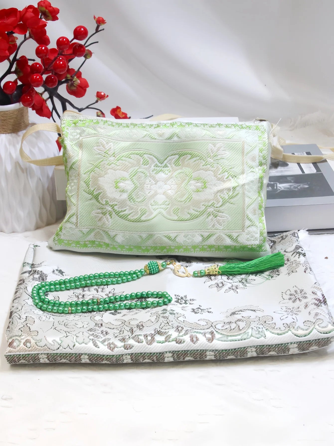 Muslim prayer rug gift set