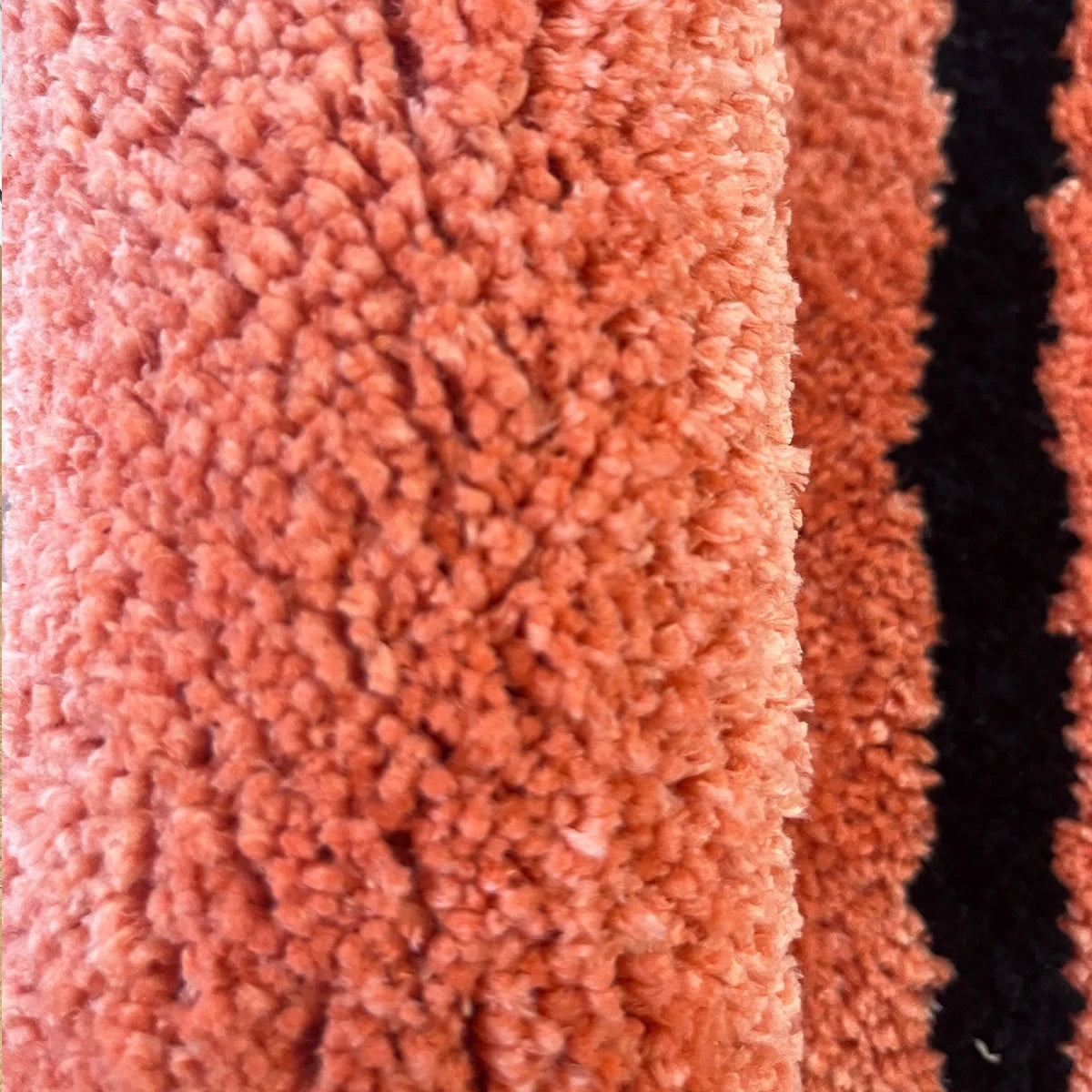 LAKEA 8 Ball Tufted Non-Slip Rug
