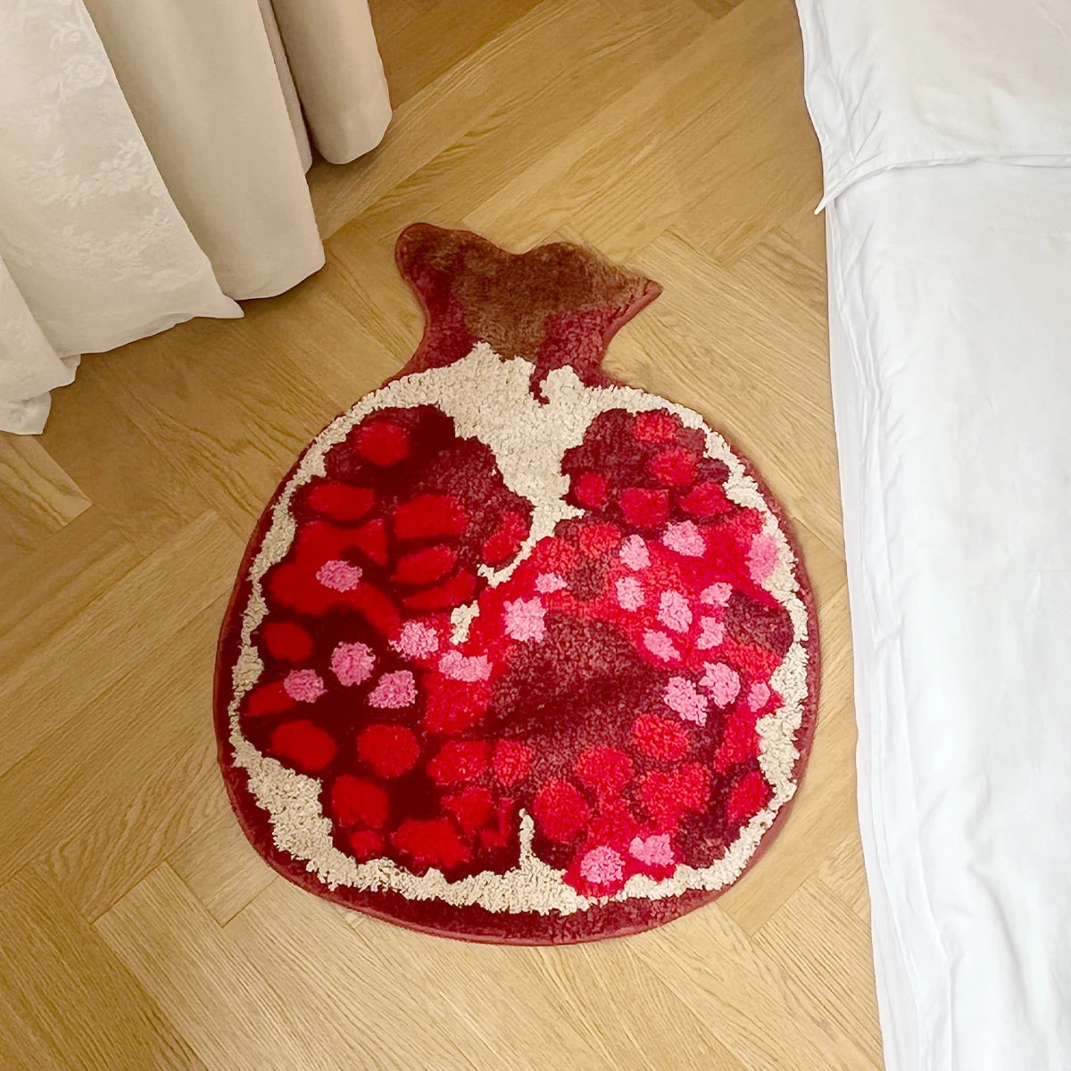 Pomegranate Shaped Tufted Decorative Rug