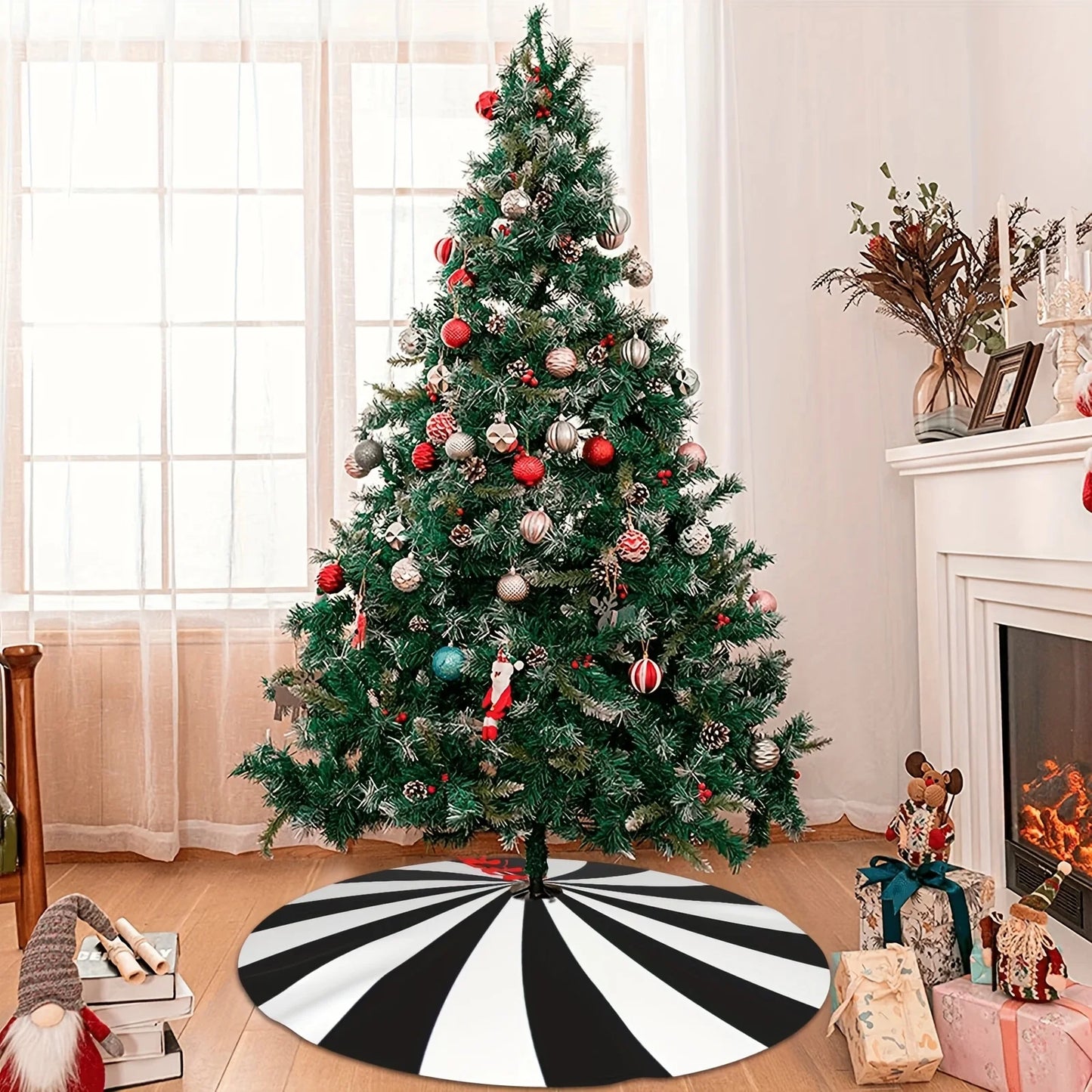 VIKAMA Black White Candy Christmas Tree Skirt Rug